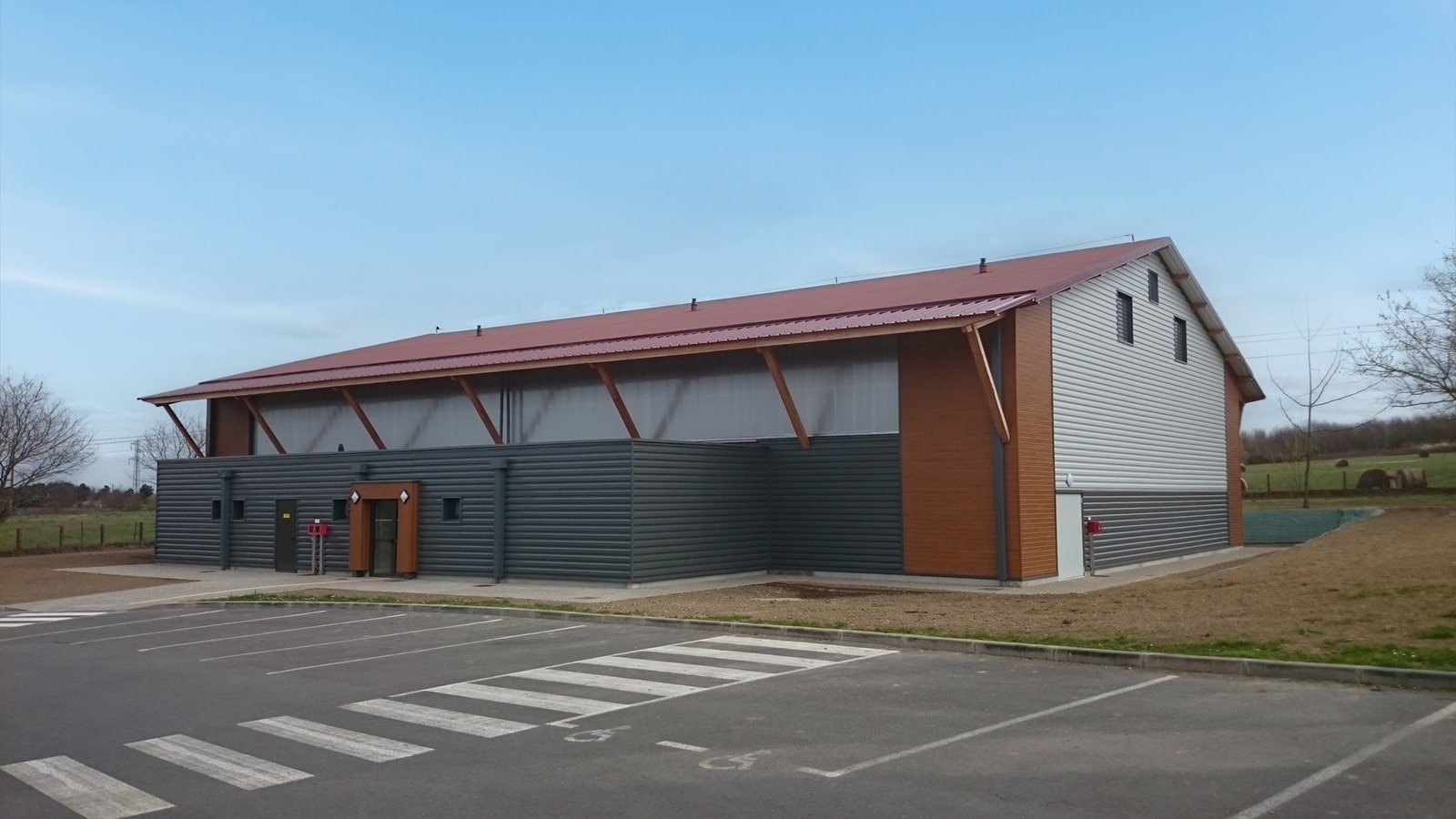 Construction du gymnase en bois d’Yvrac