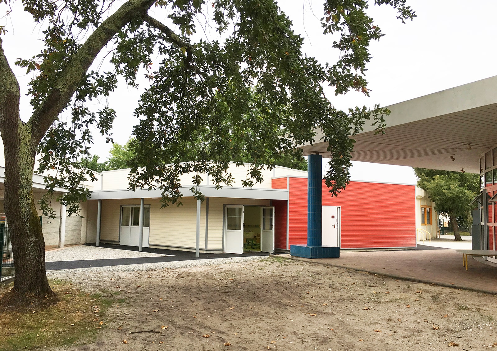Extension de l’école Ernest de Boissières – salles d’enseignement, réfectoire et restaurant scolaire conçus par ABC Architecture