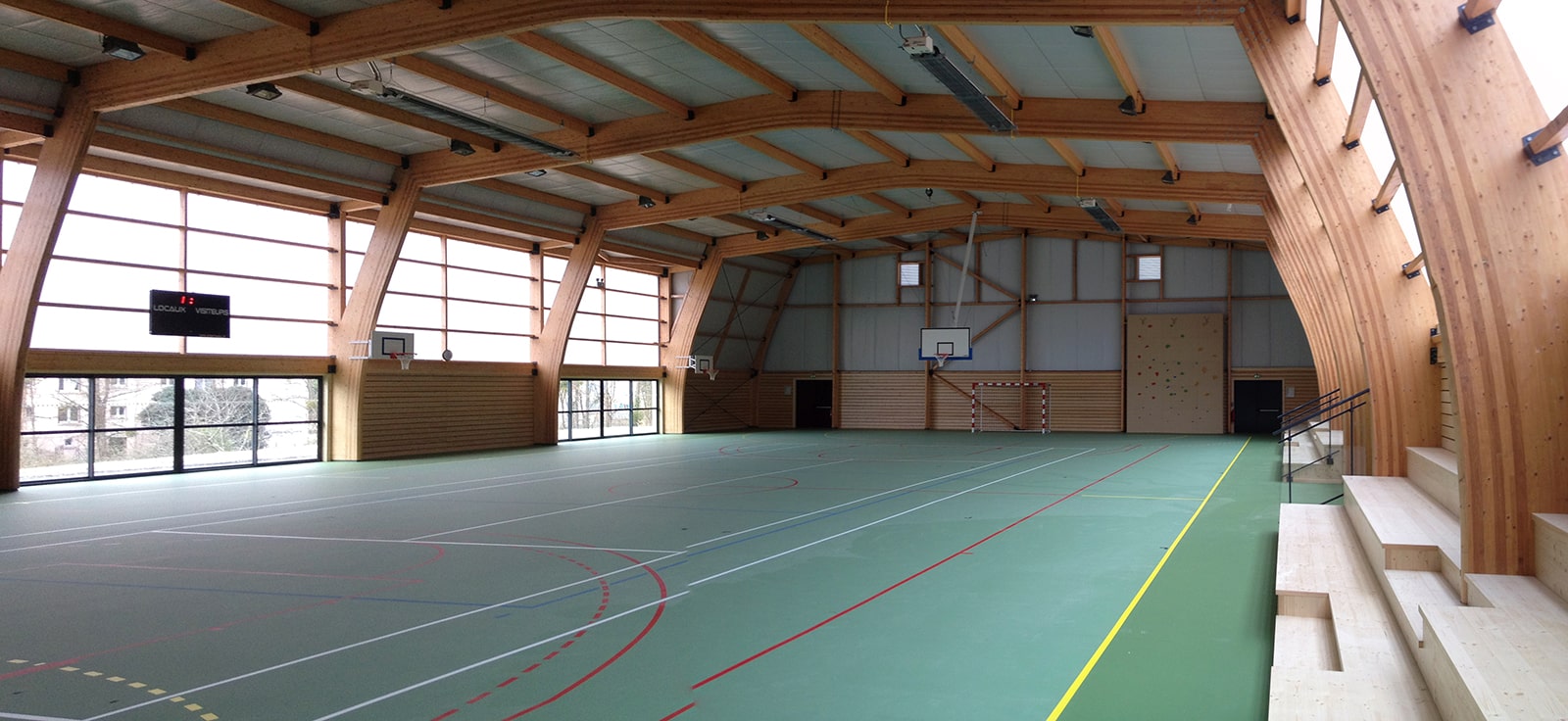 Construction d’une salle de sports en bois au Mas d’Azil