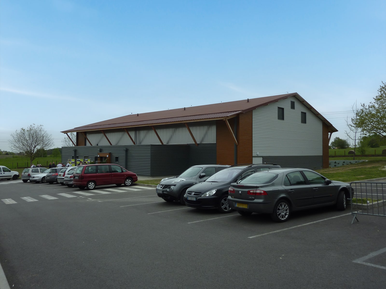 Construction du gymnase en bois d’Yvrac