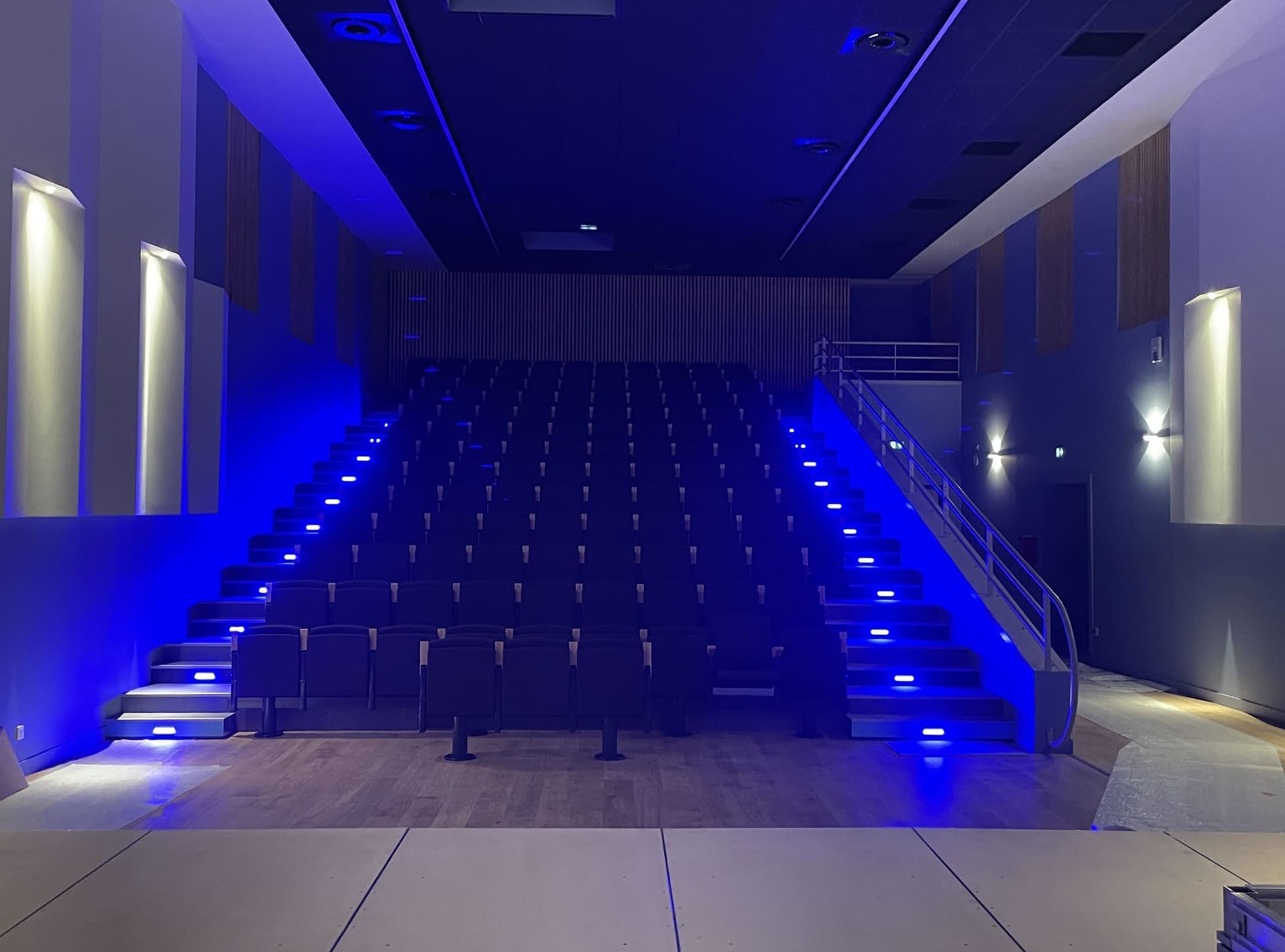 Construction de la Maison de la culture de Saint-Jory – salle de spectacle, médiathèque et espace d’exposition conçus par ABC Architecture