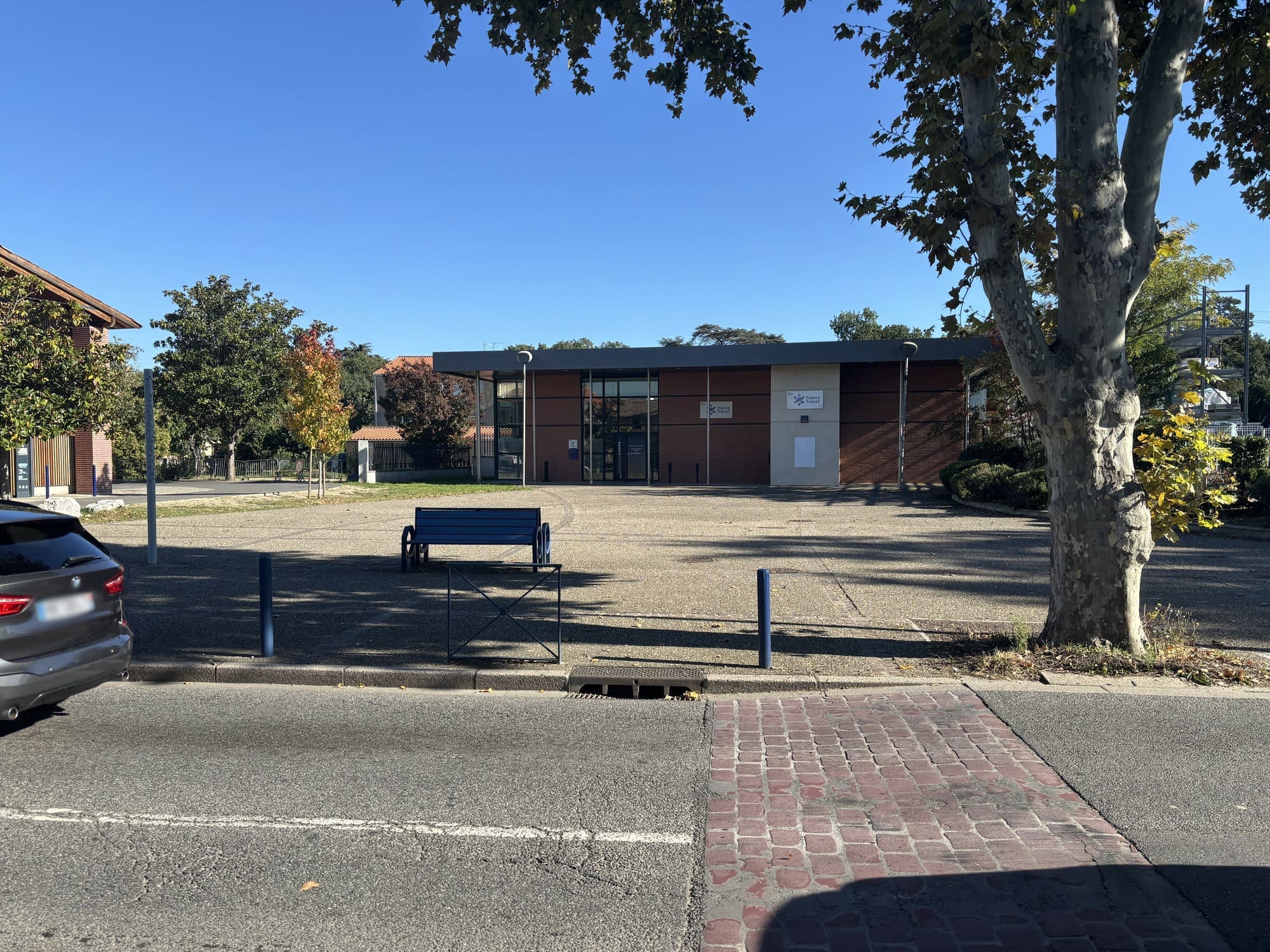 Extension et réhabilitation du site Pôle Emploi à Castelginest – bâtiment tertiaire durable et fonctionnel conçu par ABC Architecture